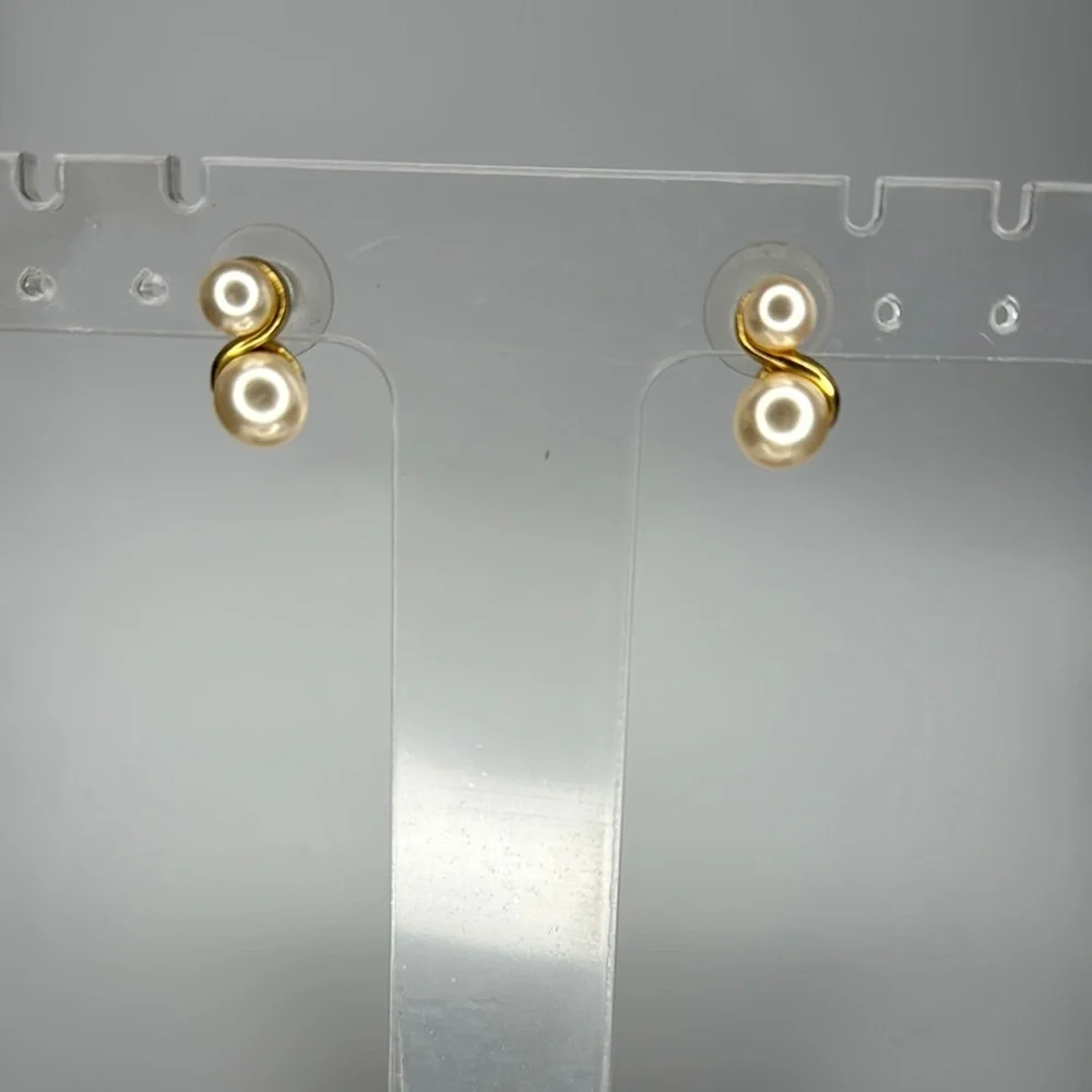 Gold and White Dome Earrings with Classic Style